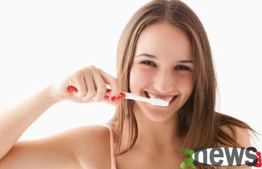 Brush away the bright yellow teeth! Teach you some tips for brushing teeth