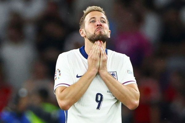 Reporter: England has nothing to win by Kane. Why do 68 million people in the UK have to choose him?