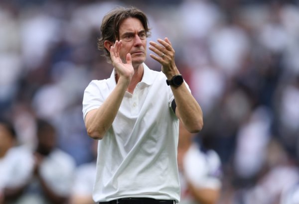 Against Everton! Frank: I like the big throw-in tactic, Muani is close to starting